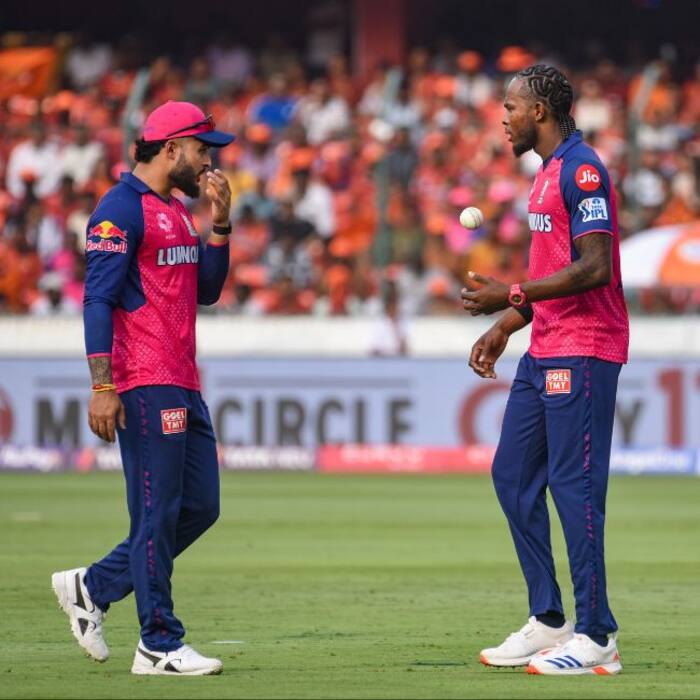 Harbhajan Singh calls Jofra Archer  kaali taxi  on air