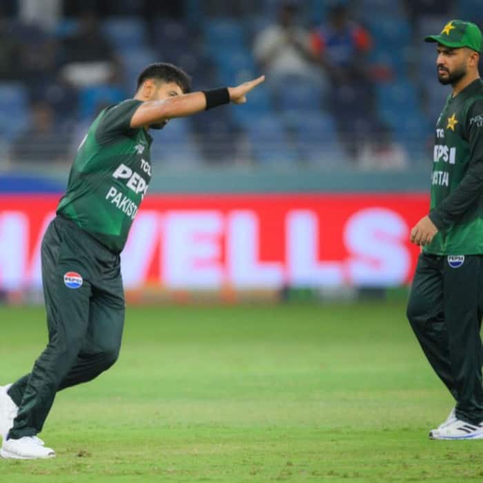 Haris Rauf celebrated with a  falling plane  gesture in the Super 4 match vs India