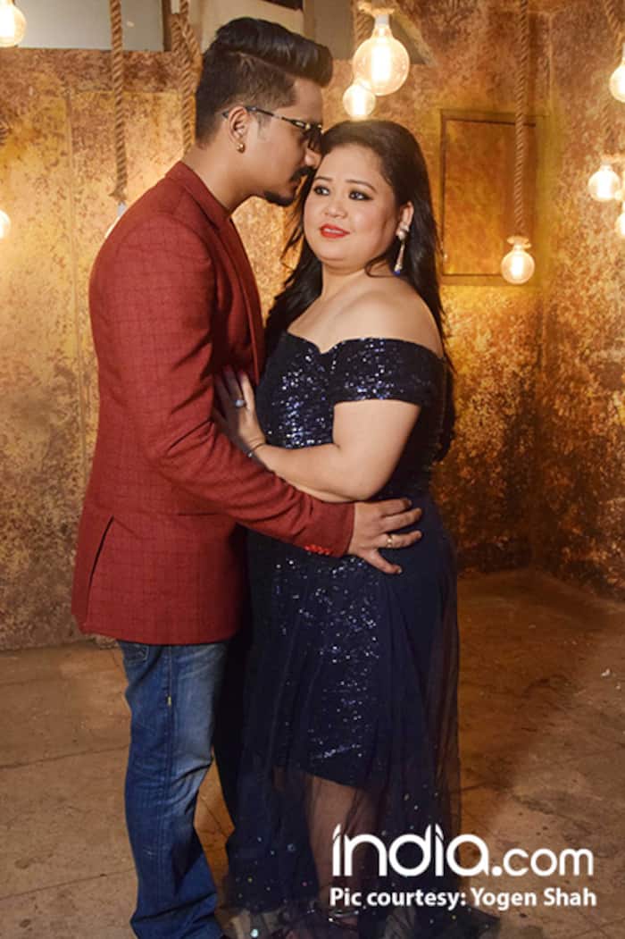 Harsh Limbachiyaa embracing Bharti Singh during pre wedding shoot