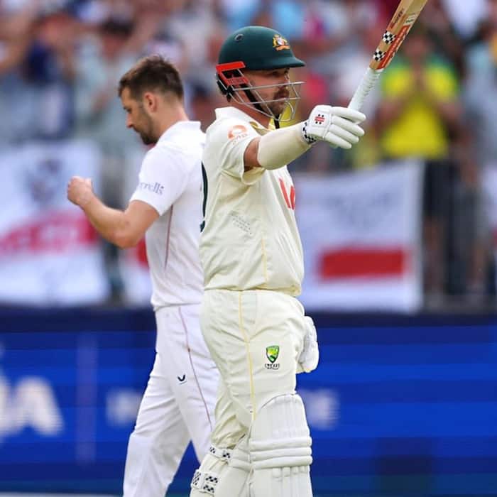 Head s Explosive Innings