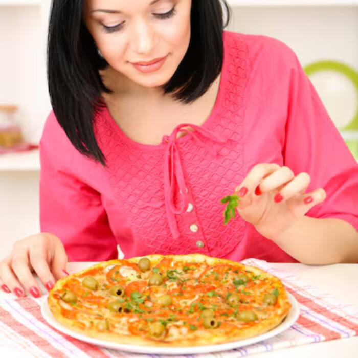 Healthy toppings on pizza will ease your weight loss journey