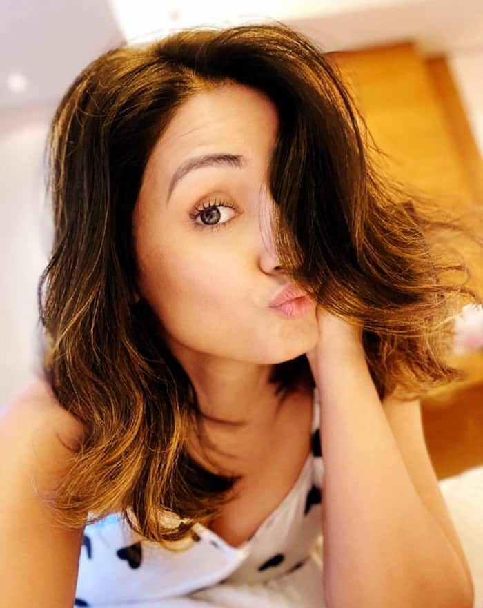 Hina Khan Flaunts Her Contagious Smile