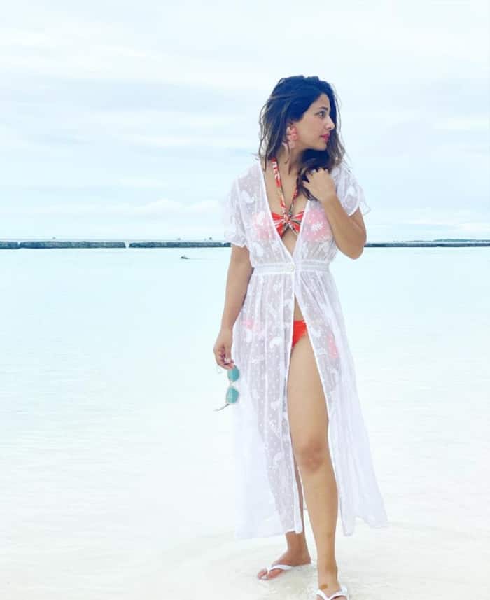 Hina Khan Goes Sultry