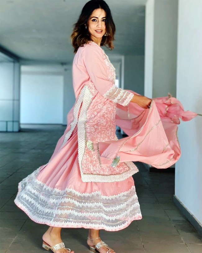 Hina Khan looks lovely in her lace kurta