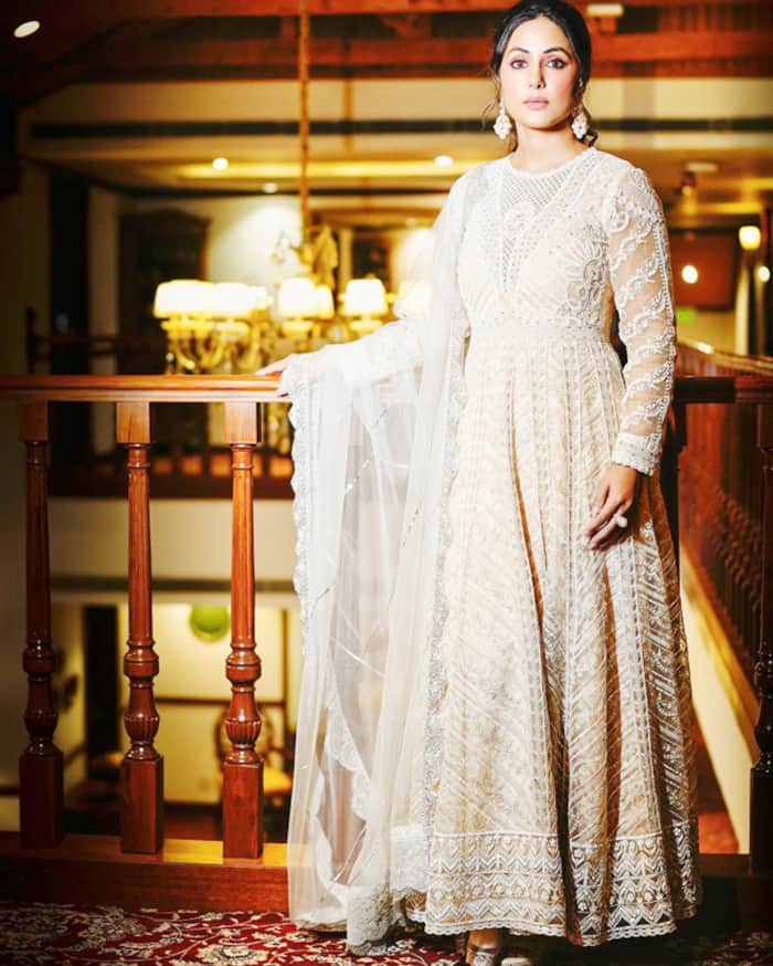 Hina Khan Photos