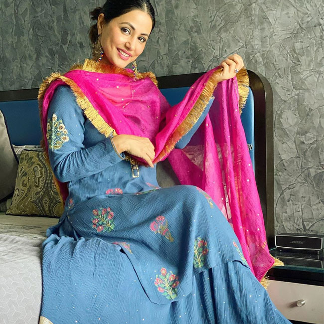 Hina Khan’s Traditional Look Goes Viral