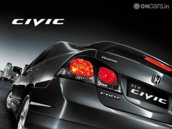 Honda Civic Exterior img4
