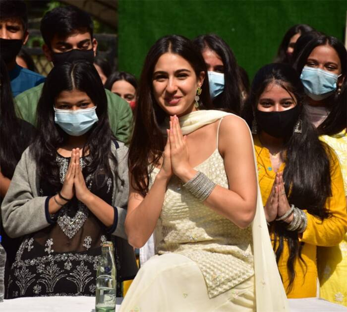 Strap sharara suit Clearance