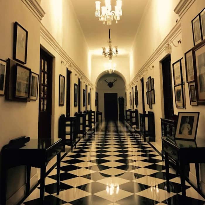 How many rooms are there in Pataudi Palace 