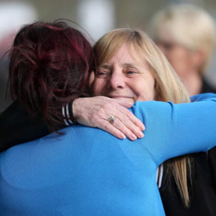 Happy Hug Day: Here are 6 benefits of hugging