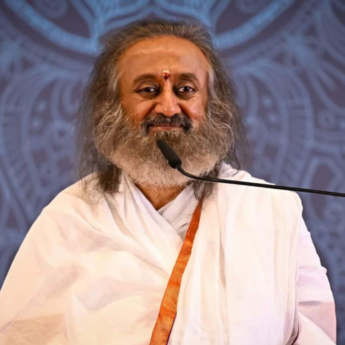 International Day of Yoga 2025  10 Quotes of Gurudev Sri Sri Ravi Shankar on Yoga