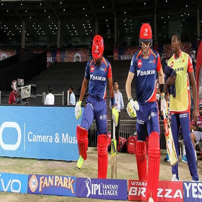 IPL 2017: Openers march out