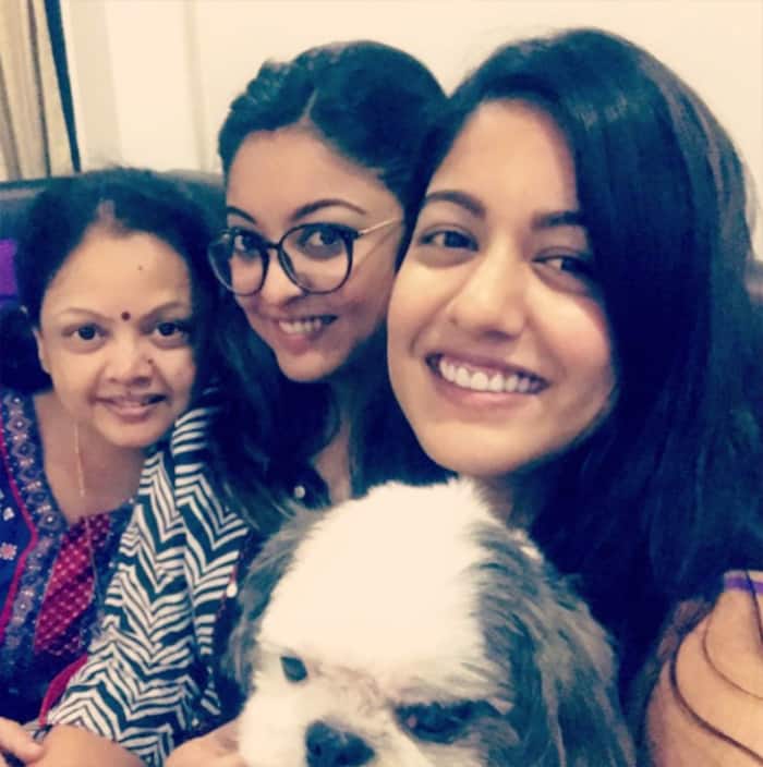 Ishita Dutta and Tanushree Duttas pics