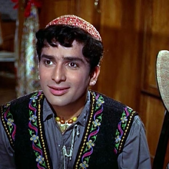 Jab Jab Phool Khile | Shashi Kapoor passes away: 10 most memorable and iconic performances of the legend actor | Celebs Photo Gallery | India.com Photogallery