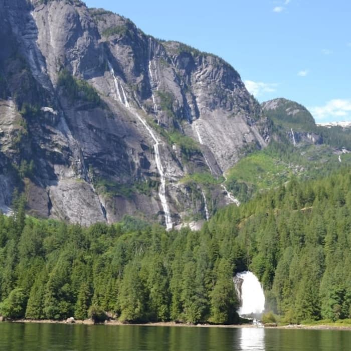 James Bruce Falls     840 m