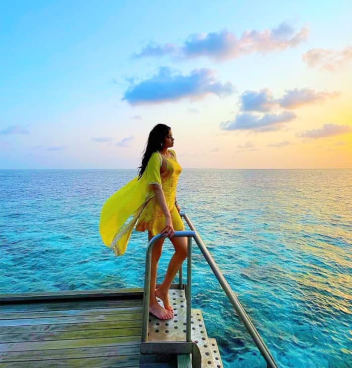 Janhvi Kapoor Turns Up The Heat