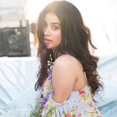 Janhvi Kapoor's Stunning Pictures Will Brighten up Your Day