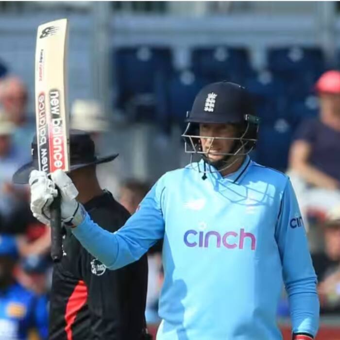 Joe Root     10 000  Runs