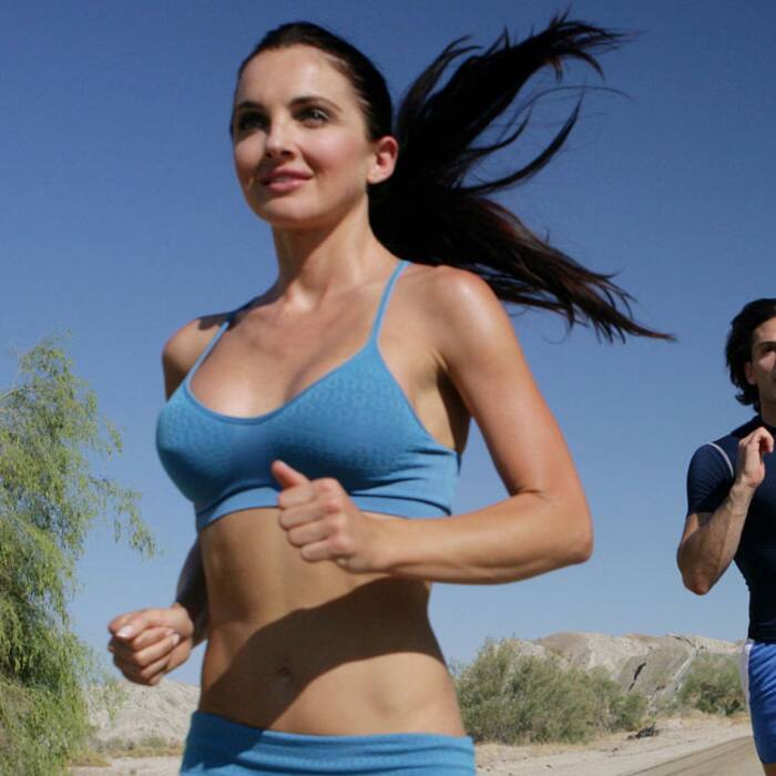 Jogging without sports bra spoil the shape of your boobs