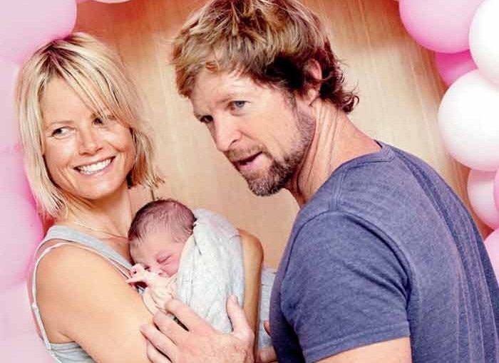 Jonty Rhodes in one frame with wife Melanie and daughter India Jeanne