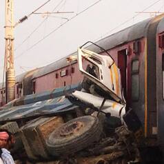 Spine chilling pics of Kaifiyat express derailment in Uttar Pradesh!