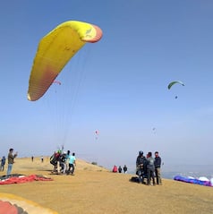 8 Places in India That Are Perfect For Paragliding