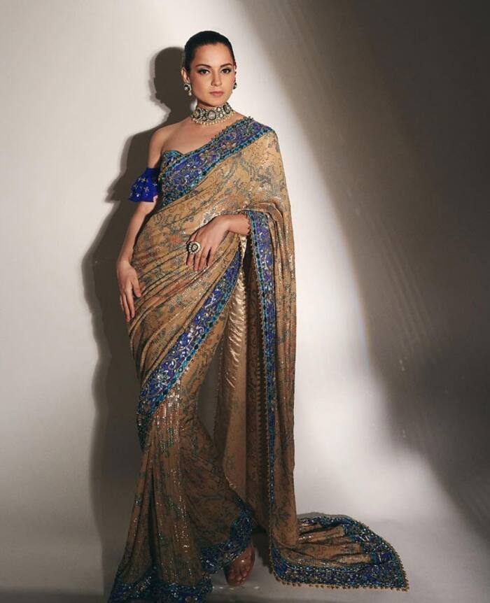 Kangana Ranaut Looks No Less Than a 'Chandramukhi' in Sequin Saree With ...