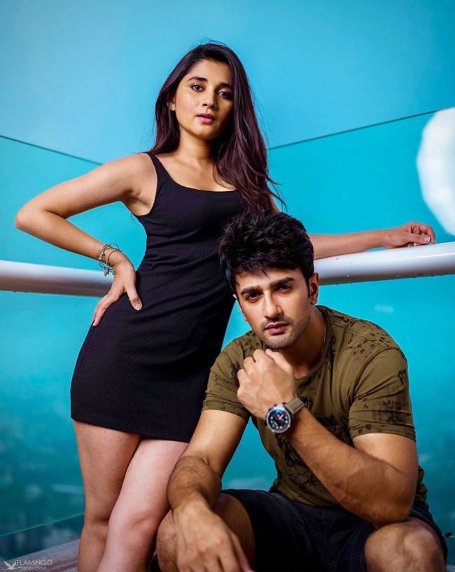 Kanika surprises fans by sharing her and Nishant’s new photoshoot