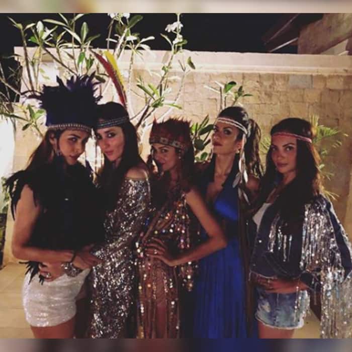 Kareena, Karisma, Malaika, Amrita and Seema Khan