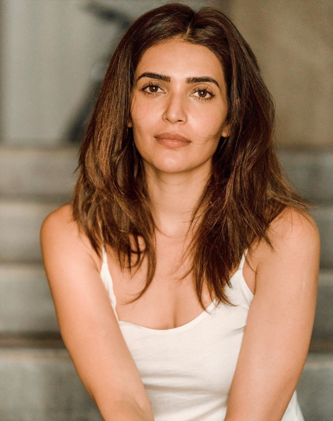 Karishma Tanna Looks Her Sexiest Best Karishma Tanna Looks Her Sexiest Best