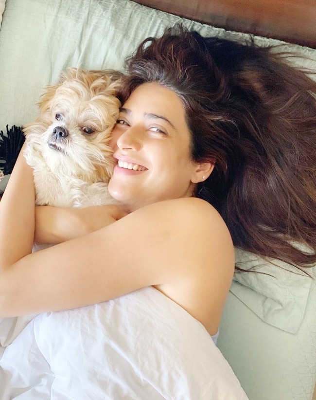 Karishma Tanna Wakes up And Hugs Her Furry Friend Karishma Tanna Wakes up And Hugs Her Furry Friend