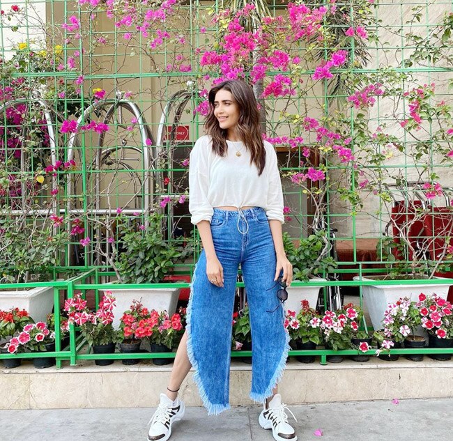 Karishma Tanna Flaunts Her Contagious 