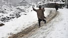 Heavy Snowfall Blankets Kashmir & Himachal, See Mesmerising Photos