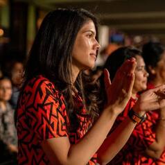 Meet heir to Rs 190000000000 crore empire, THIS Indian woman has just spent Rs 230000000 on retaining a top cricketer
