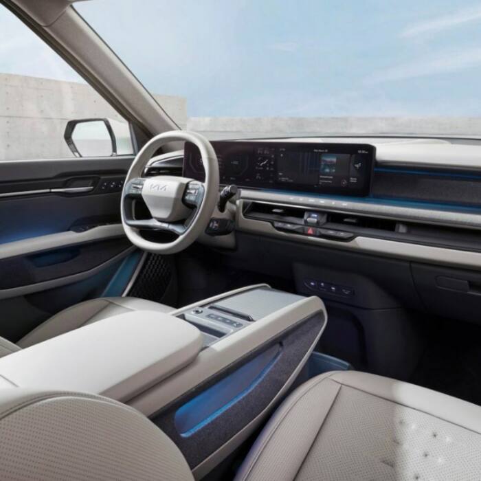 Kia EV9 SUV dashboard
