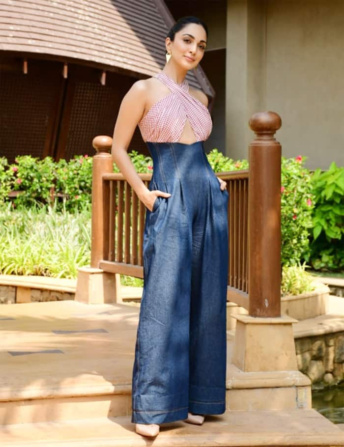 Kiara Advani-Cool Hot Summer Vibes!