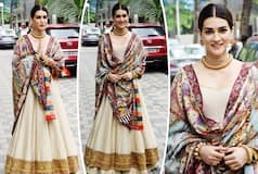 Kriti Sanon Aka Goddess Sita Blesses The Internet With Her Khoobsurat Look in Beige Anarkali Suit, Heavy Gold Jewellery- PICS