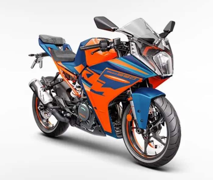 KTM RC 390  Rs 3 21 lakh  ex showroom 