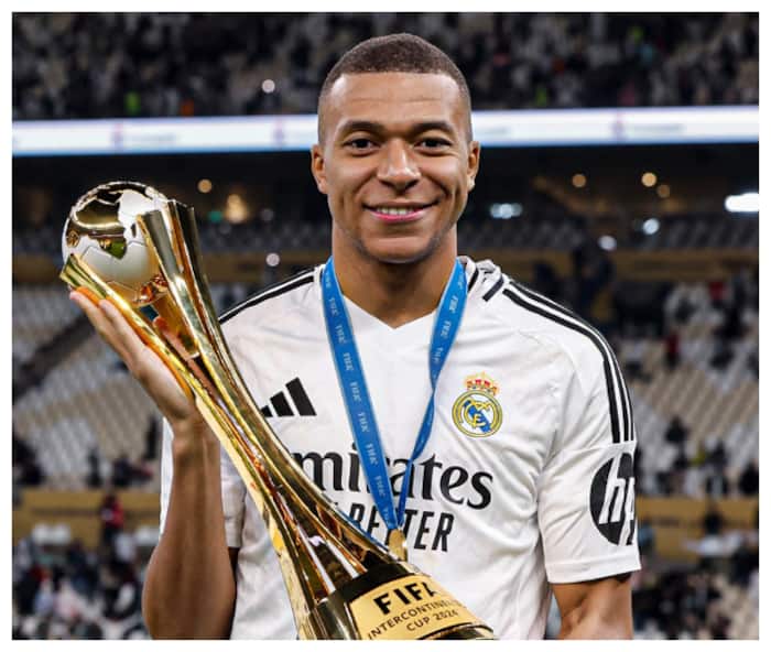 Kylian Mbappe s total goals after 461 games