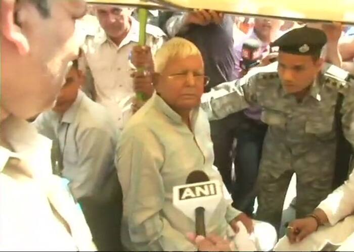 Lalu Prasad Yadav speaks against Nitish Kumar in Delhi
