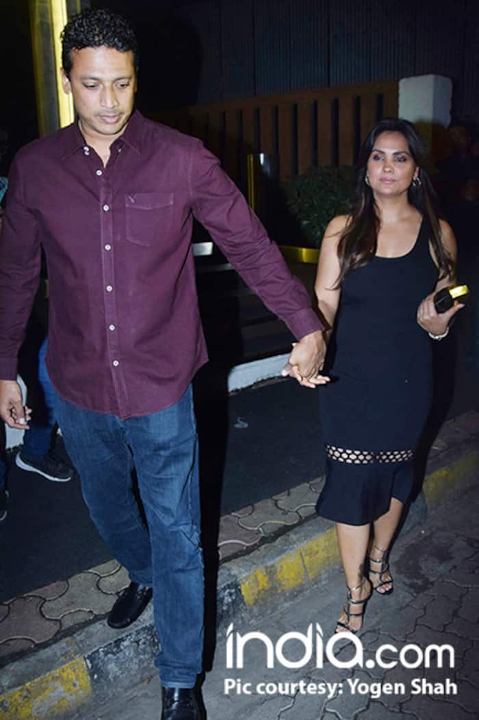 Lara Dutta with husband Mahesh Bhupati at Deanne Pandey on her birthday bash