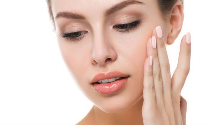 Lightens Your Skin Tone