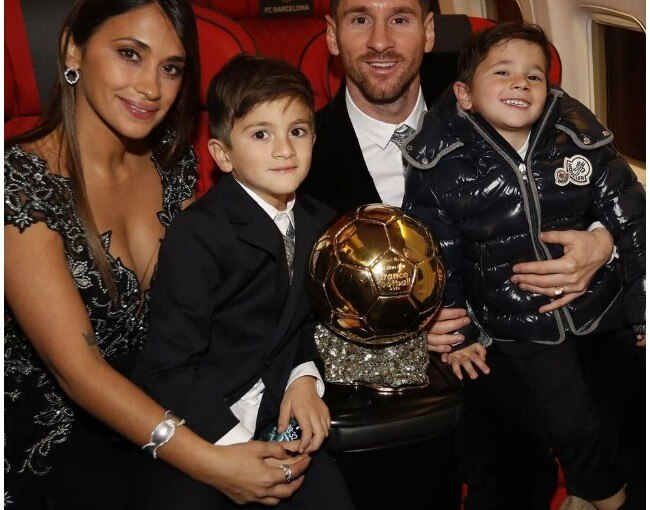 Lionel Messi With His Family 