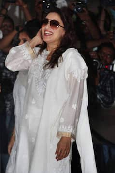 PICS: Madhuri Dixit, Arbaaz Khan and these Bollywood celebs could not hold back their laughter during Vinod Khanna’s prayer meet!
