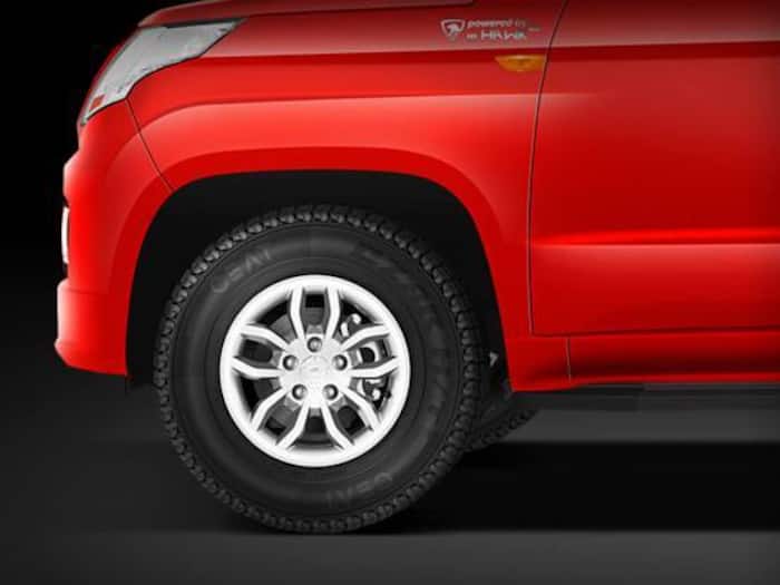 Mahindra TUV300 Photo Gallery-img7