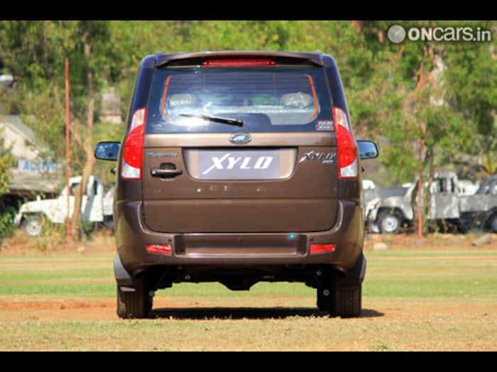 Mahindra Xylo E9 Exterior-img5
