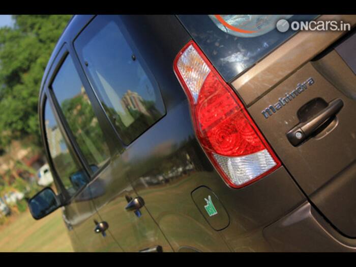 Mahindra Xylo E9 Exterior-img9