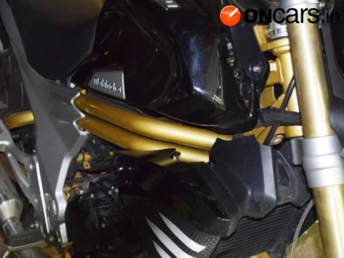 294.72 CC liquid cooled 4 Valve engine with electronic fuel injection