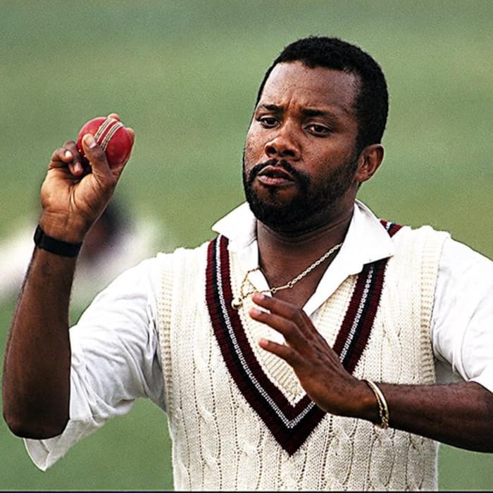 Malcolm Marshall had average of 20.94 in his Test career