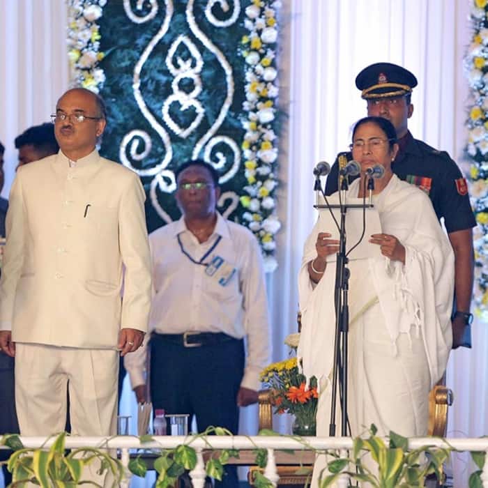Mamata Banerjee clicked with Keshari Nath Tripathi during swearing-in ceremony